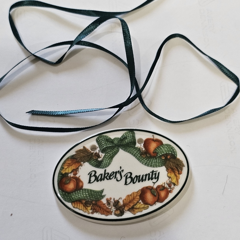 Longaberger Basket Tie-On #33669 - Baker's Bounty
